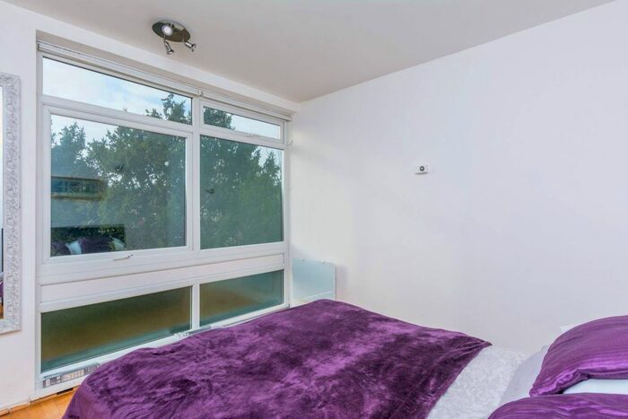 1 Bedroom Flat To Rent In Upper Richmond Road, Putney, London, SW15