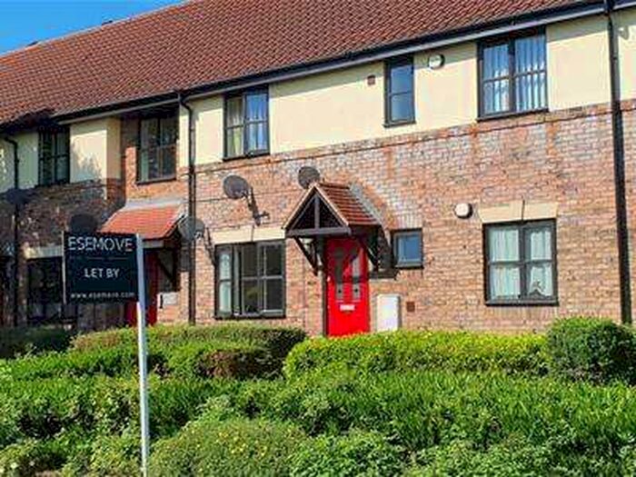 2 Bedroom Apartment To Rent In Redwood Gate, Shenley Lodge, Milton Keynes, MK5