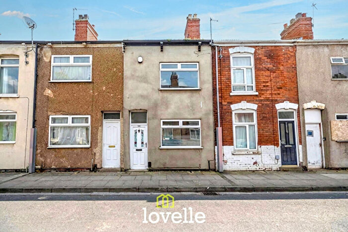 2 Bedroom Terraced House For Sale In Rutland Street, Grimsby, Lincolnshire, DN32