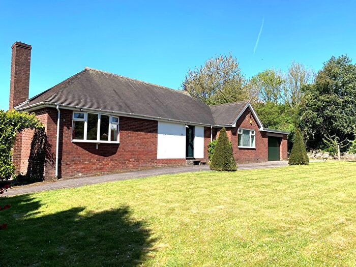 2 Bedroom Detached Bungalow For Sale In Crown Bank, Talke, Stoke-On-Trent, ST7