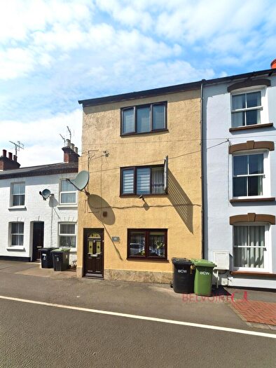 3 Bedroom Terraced House For Sale In Great Park Street, Wellingborough, NN8