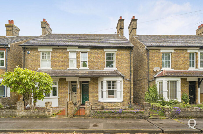 3 Bedroom Semi-Detached House For Sale In Albany Road, Sittingbourne, Kent, ME10