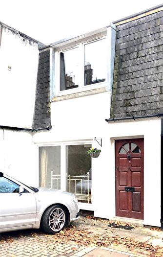 1 Bedroom Maisonette To Rent In Raeburn Mews, Edinburgh, EH4