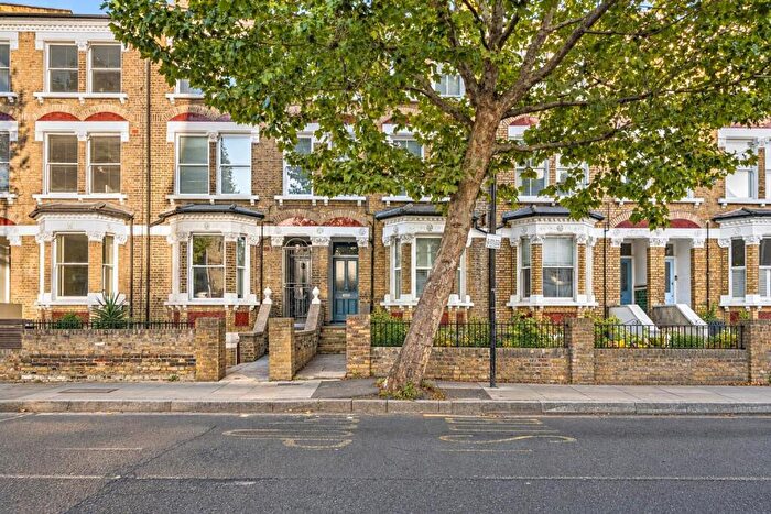 1 Bedroom Flat For Sale In Trafalgar Avenue, SE15