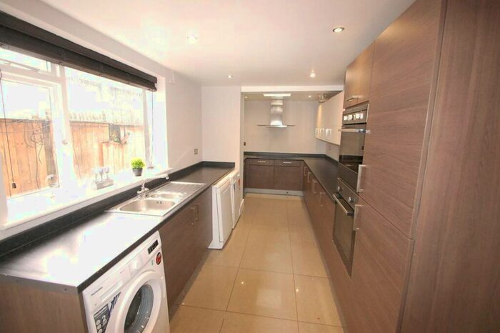 5 Bedroom Property To Rent In Curzon Street - Available St July, DE1