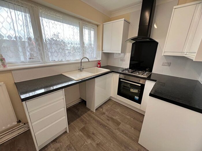 2 Bedroom Flat To Rent In Kings Avenue, Skegness, PE25