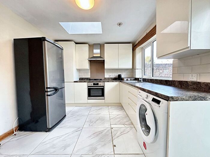 3 Bedroom Terraced House To Rent In Castle Avenue, Yiewsley, UB7