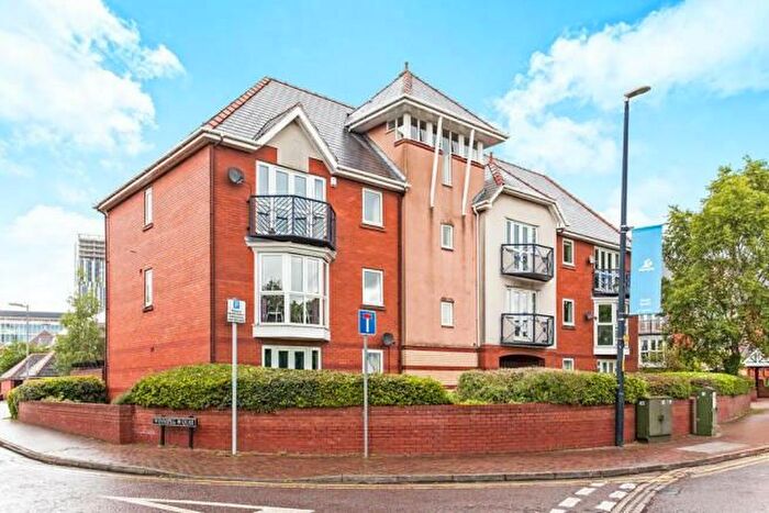 3 Bedroom Flat To Rent In Vancouver Quay, Salford Quays, Salford, M50