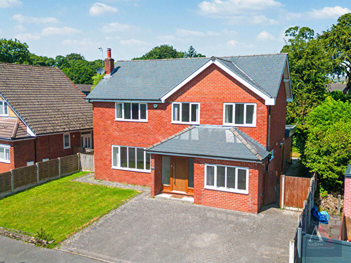 5 Bedroom Detached House For Sale In Highlands Road Bamford, OL11