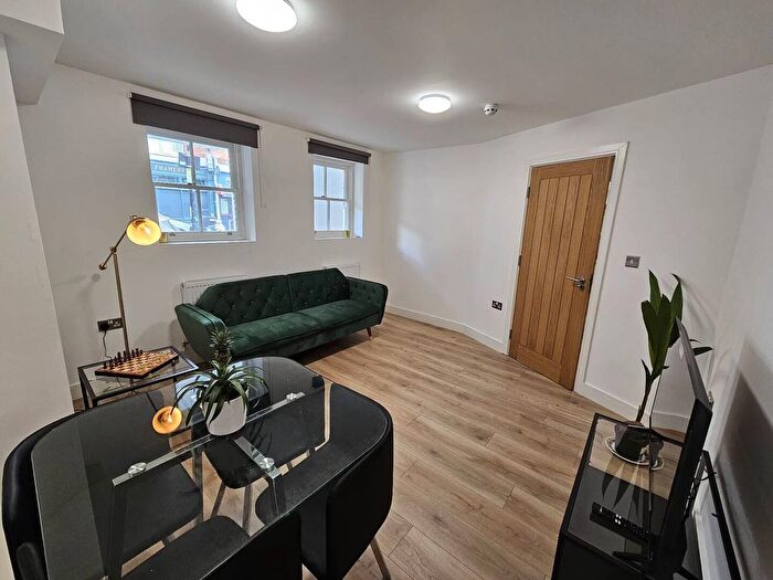 2 Bedroom Flat To Rent In Campdale Road, London, N7