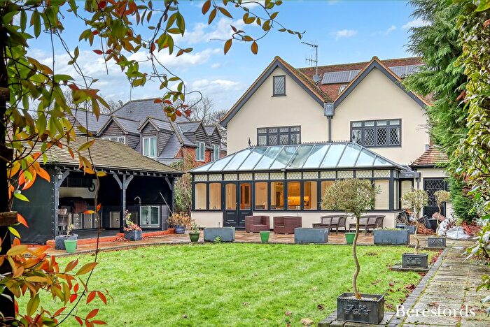 7 Bedroom Detached House For Sale In Nelmes Way, Hornchurch, RM11