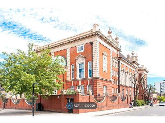 2 Bedroom Flat To Rent In Bramshaw Road, Hackney, E9