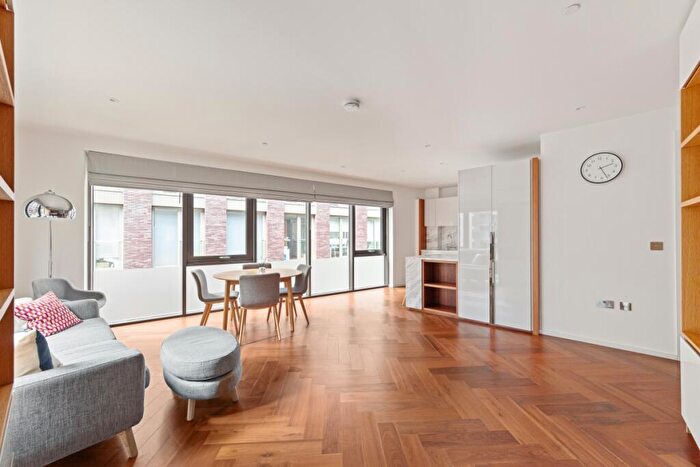 2 Bedroom Apartment For Sale In Capital Building, Embassy Gardens, London, SW11