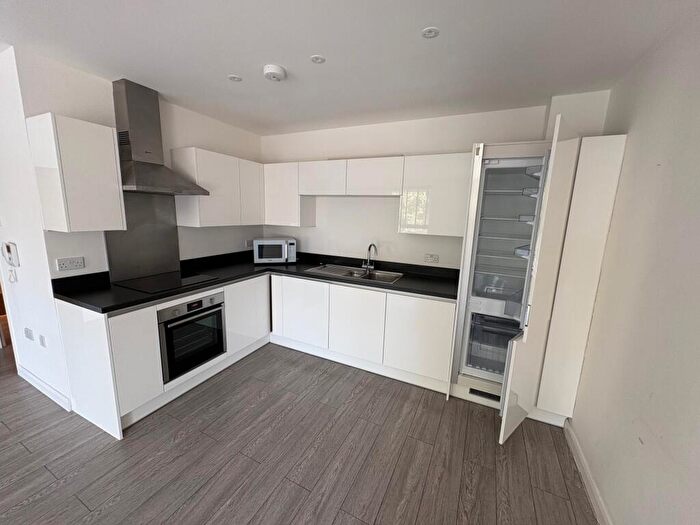1 Bedroom Flat To Rent In Chesney Street, Battersea, SW11