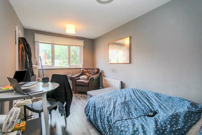 1 Bedroom Apartment To Rent In Kendal Bank, Leeds, LS3