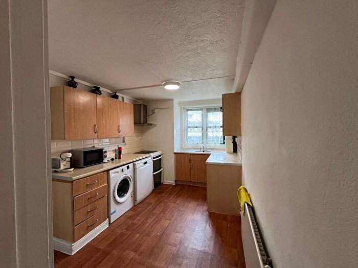 3 Bedroom Maisonette To Rent In Willan Road, London, N17