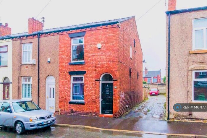 2 Bedroom Terraced House To Rent In Sumner Street, Atherton, Manchester, M46