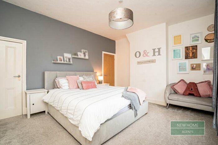 3 Bedroom Terraced House For Sale In Manchester Road, Barnoldswick, Lancashire, BB18