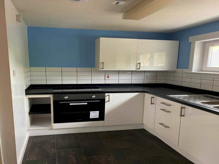 2 Bedroom Flat To Rent In Speckled Wood Court, Dundee, DD4
