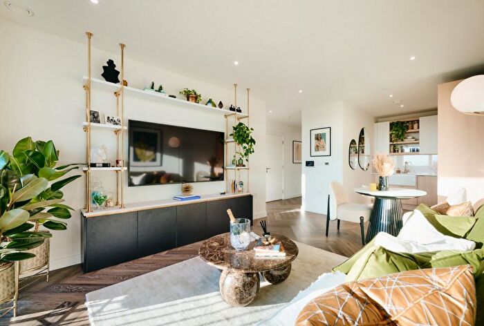 1 Bedroom Flat For Sale In Lindley House, Silkstream, Hendon, NW9