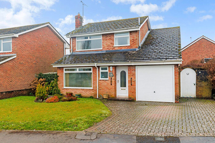 4 Bedroom Detached House For Sale In Burbage, Marlborough, SN8