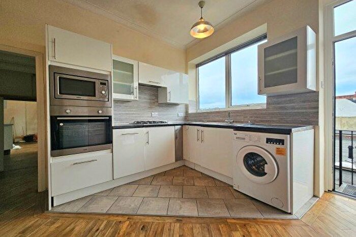 1 Bedroom Flat To Rent In High Street, Beckenham, BR3