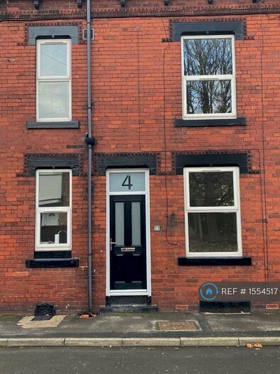 2 Bedroom End Of Terrace House To Rent In Grosmont Terrace, Leeds, LS13