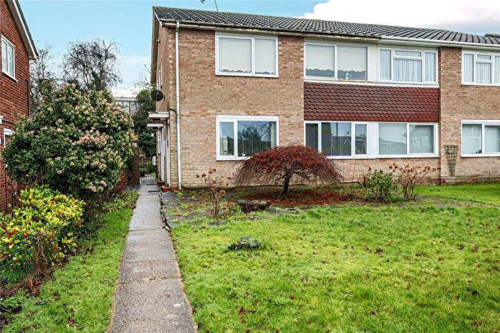 2 Bedroom Maisonette For Sale In Acer Road, Westerham, TN16