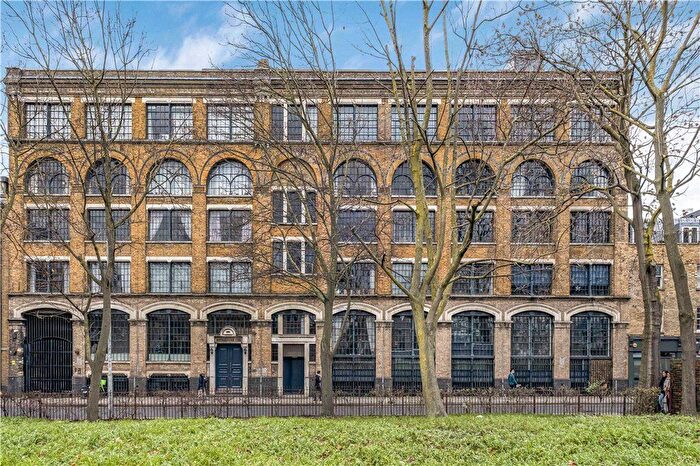 Studio For Sale In Long Lane, London, SE1