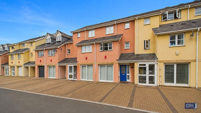 4 Bedroom Terraced House For Sale In Shaw Way, Mount Batten, PL9