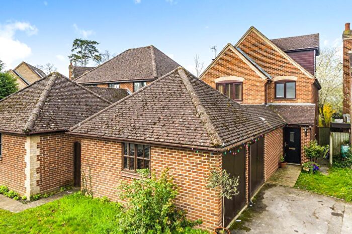 4 Bedroom Detached House For Sale In Crowmarsh, Wallingford, OX10