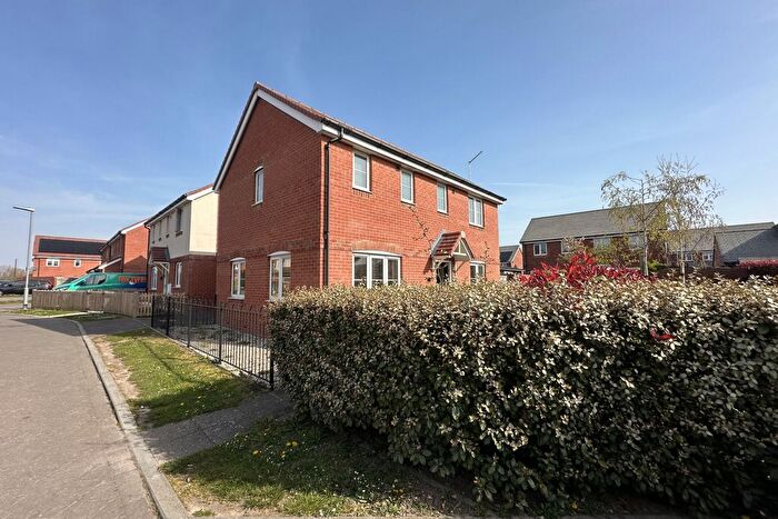 3 Bedroom Detached House For Sale In Fox Road, Deal, CT14