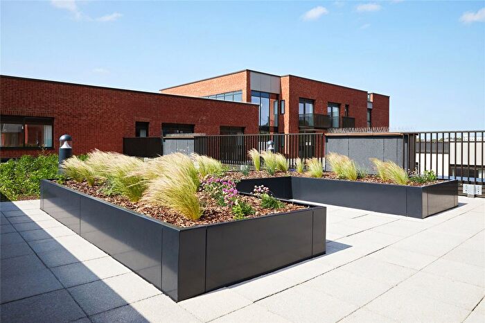 2 Bedroom Flat To Rent In Stafford Yard, Bristol, BS3