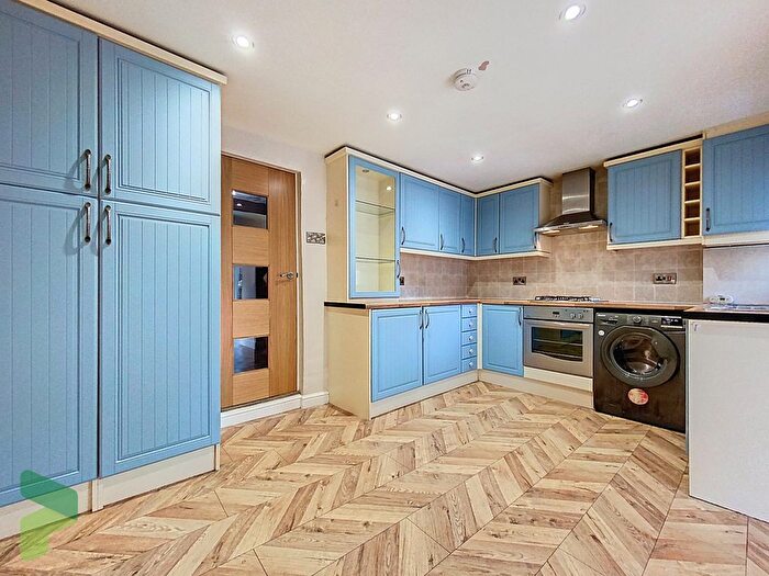 2 Bedroom Cottage For Sale In Bog Height Road, Darwen, BB3