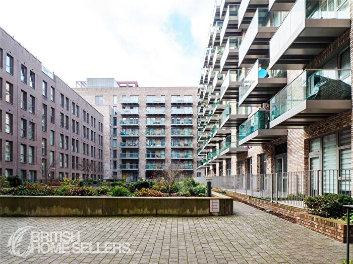 2 Bedroom Flat For Sale In Ironworks Way, London, E13
