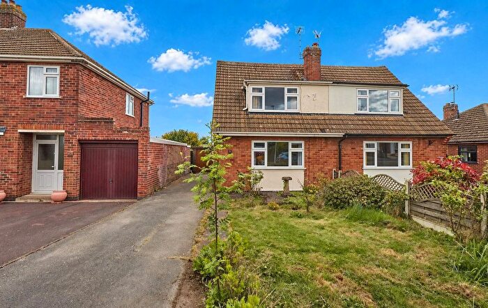 2 Bedroom Semi Detached House For Sale In The Fairway, Burbage, LE10