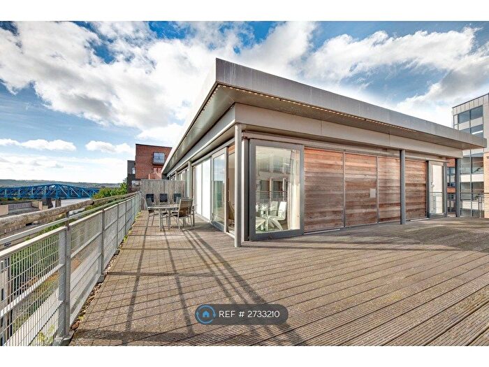 2 Bedroom Flat To Rent In Clavering Place, Newcastle Upon Tyne, NE1