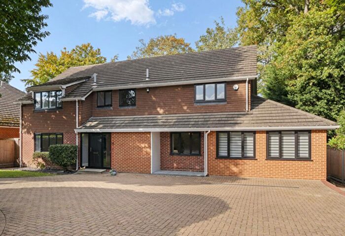 5 Bedroom Detached House For Sale In Lebanon Drive, Cobham, KT11