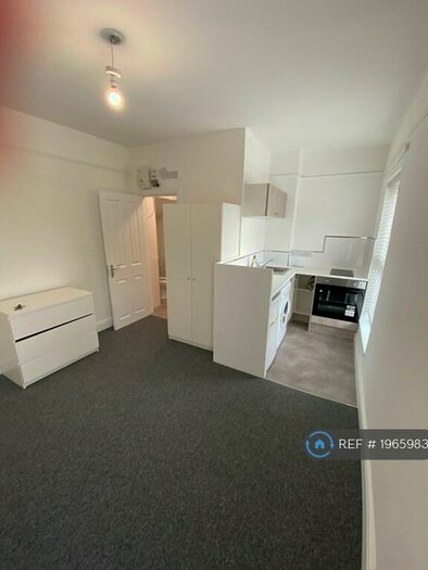 Studio To Rent In Denbigh Road, Norwich Norfolk, NR2