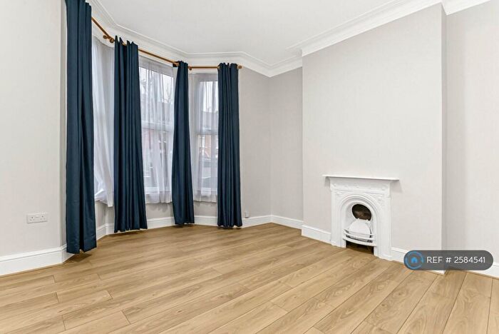 4 Bedroom Terraced House To Rent In Sidney Road, London, N22