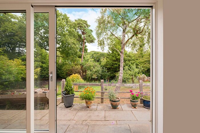 4 Bedroom Detached Bungalow For Sale In Ifoldhurst, Billingshurst, RH14