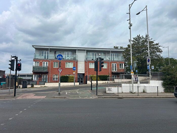 2 Bedroom Flat To Rent In High Road, Ilford, IG1