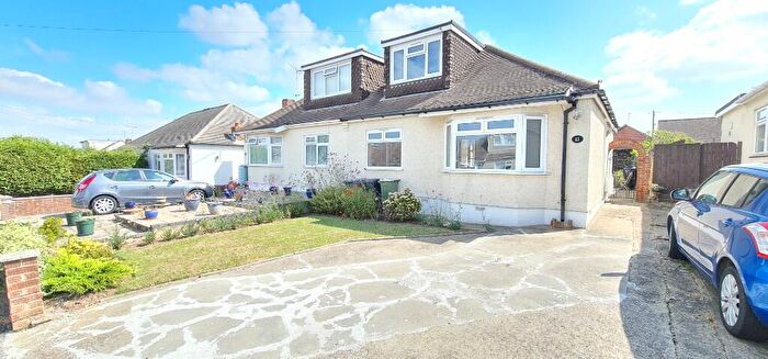 3 Bedroom Semi-Detached House For Sale In Guide Price £, - £, , Rayleigh, SS6