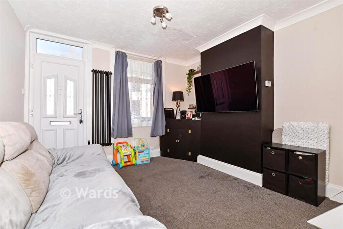 3 Bedroom Terraced House For Sale In Gladstone Road, Penenden Heath, Maidstone, Kent, ME14
