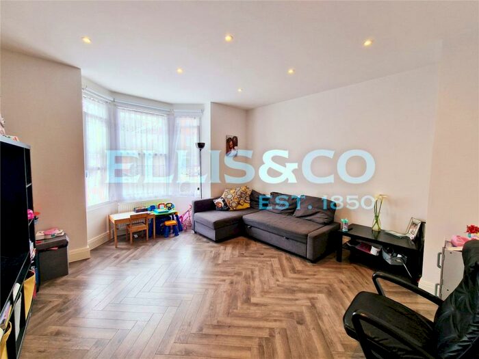 1 Bedroom Apartment To Rent In Roxborough Road, Harrow, HA1