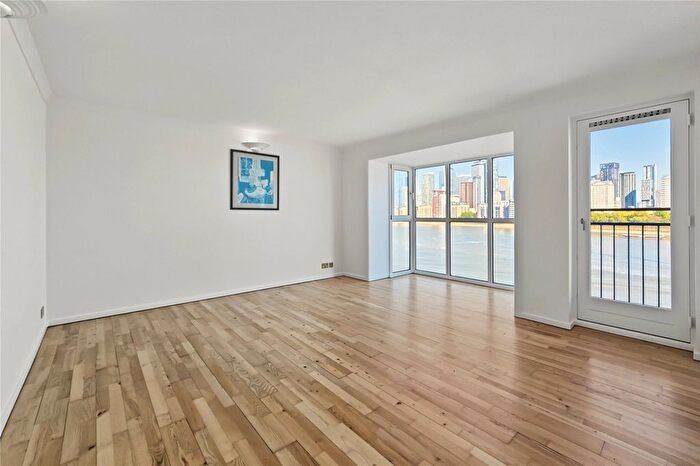1 Bedroom Flat For Sale In Greenland Passage, Surrey Docks, SE16