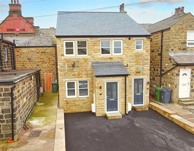 2 Bedroom Flat To Rent In Quarry Terrace, Horsforth, West Yorkshire, LS18