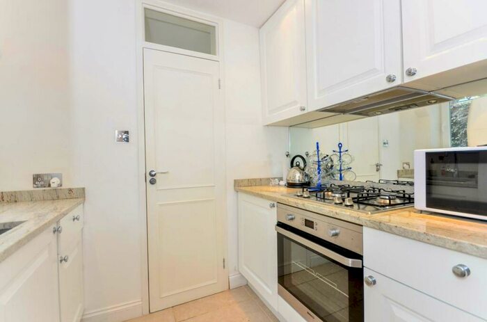 1 Bedroom Flat To Rent In Gunter Grove, Chelsea, London, SW10