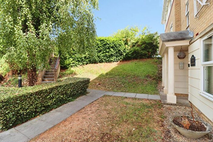 1 Bedroom Flat For Sale In Lake View, Alcove Road, Fishponds, Bristol, BS16