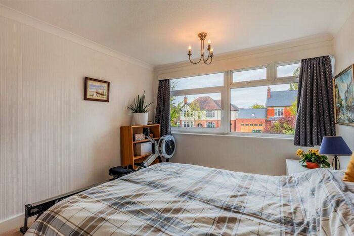 2 Bedroom Flat For Sale In Carlton Gardens, Warwick Avenue, Coventry, CV5